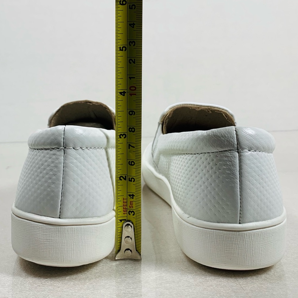 NIB Naturalizer Women’s Marianne Slip On Leather Sneaker in White Size 5.5M - Picture 8 of 13